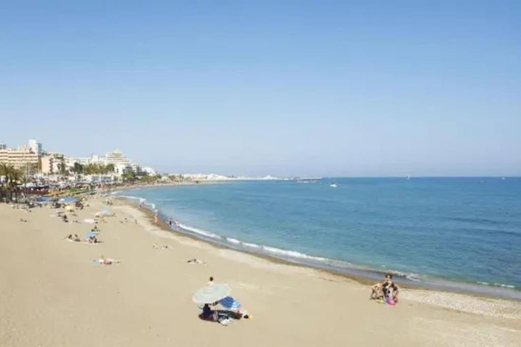 Elegante Alojamiento Con Piscina A 200 M Del Mar. Benalmádena Exterior photo