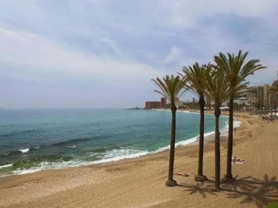 Elegante Alojamiento Con Piscina A 200 M Del Mar. Benalmádena Exterior photo