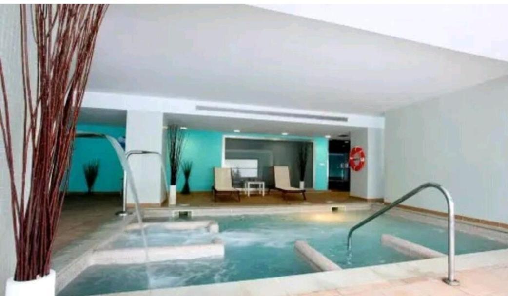 Elegante Alojamiento Con Piscina A 200 M Del Mar. Benalmádena Exterior photo