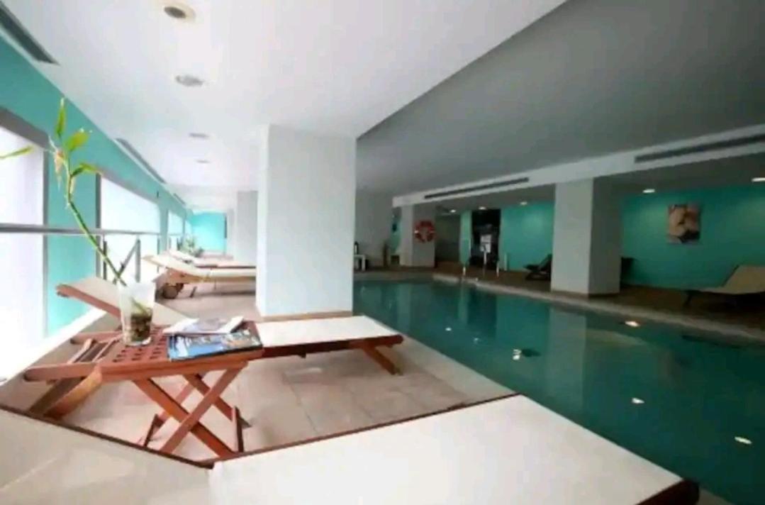 Elegante Alojamiento Con Piscina A 200 M Del Mar. Benalmádena Exterior photo
